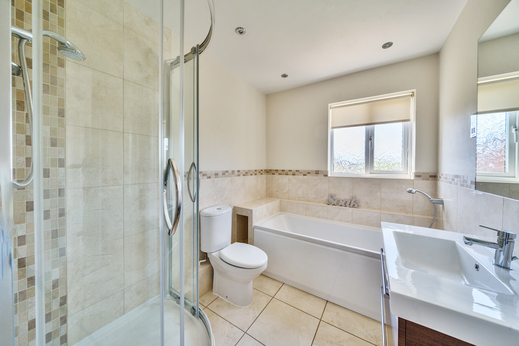 4 bed detached house to rent in Galileo Gardens, Cheltenham  - Property Image 14