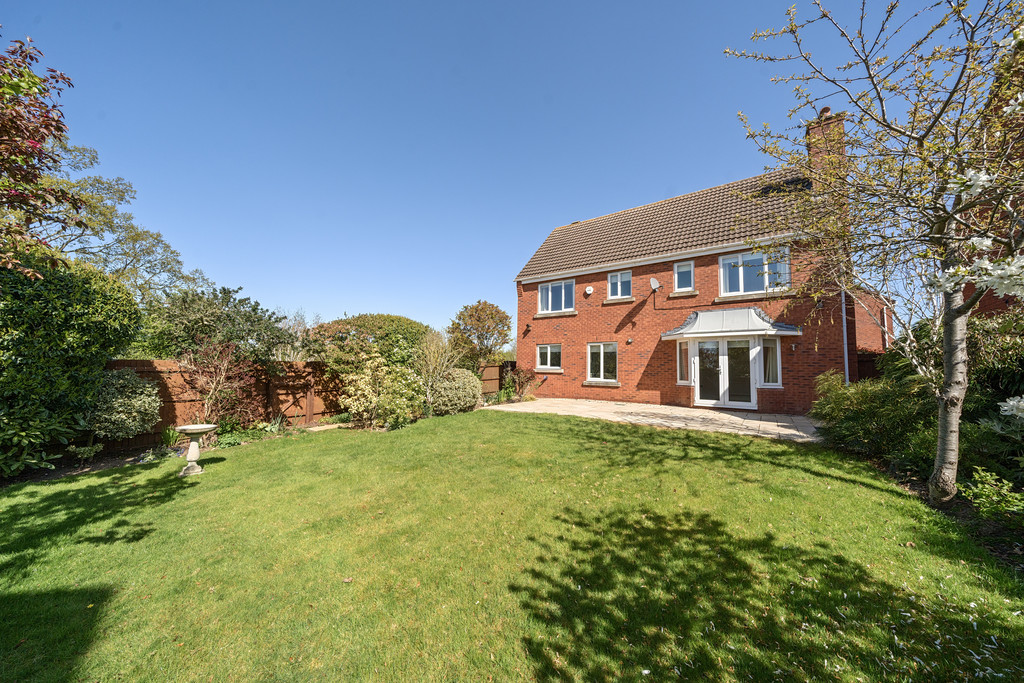 4 bed detached house to rent in Galileo Gardens, Cheltenham  - Property Image 16