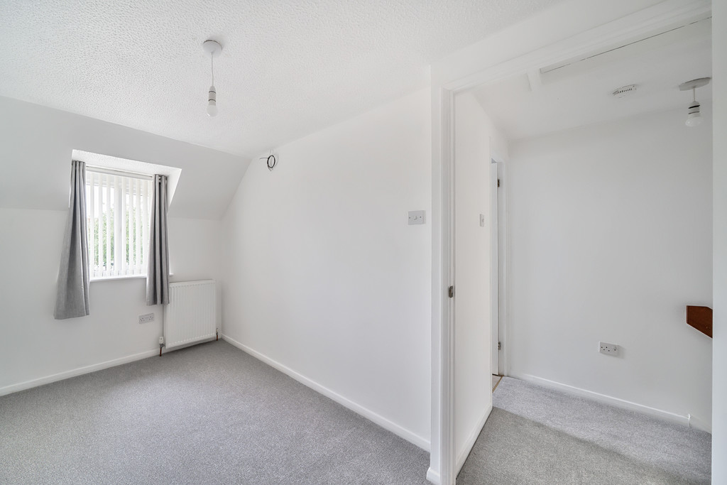 2 bed terraced house for sale in Hawthorn Way, Tewkesbury  - Property Image 6