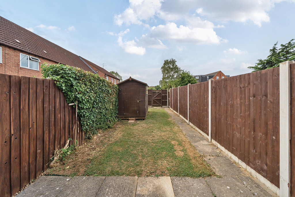 2 bed terraced house for sale in Hawthorn Way, Tewkesbury  - Property Image 8