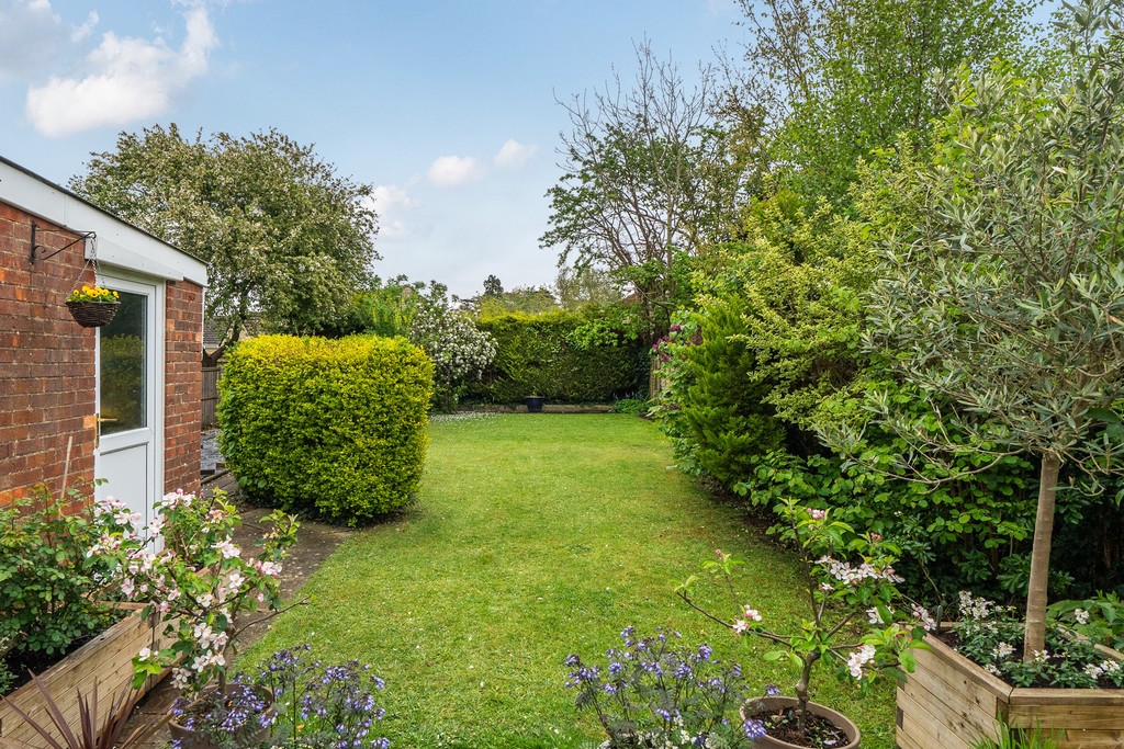 2 bed semi-detached bungalow for sale in Rivelands Road, Cheltenham  - Property Image 13