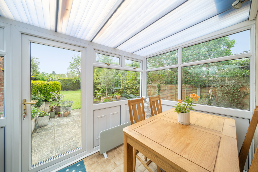 2 bed semi-detached bungalow for sale in Rivelands Road, Cheltenham  - Property Image 6