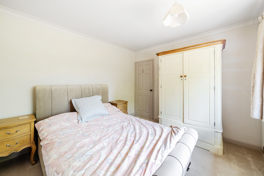 3 bed detached bungalow for sale, Tewkesbury  - Property Image 11