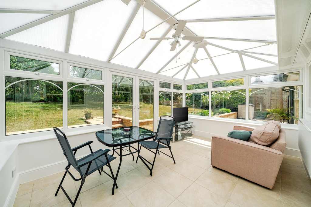 3 bed detached bungalow for sale, Tewkesbury  - Property Image 9