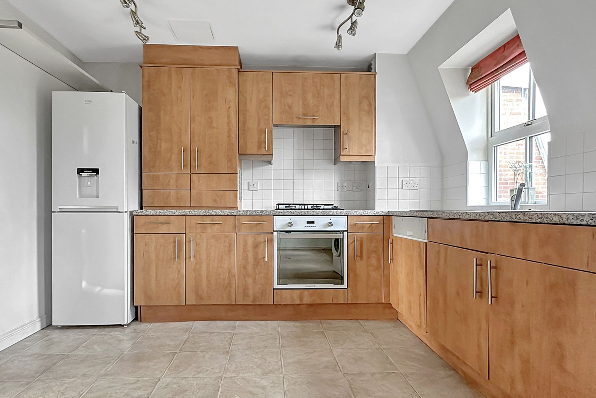 2 bed flat to rent in London Road, Gloucester, GL1  - Property Image 3