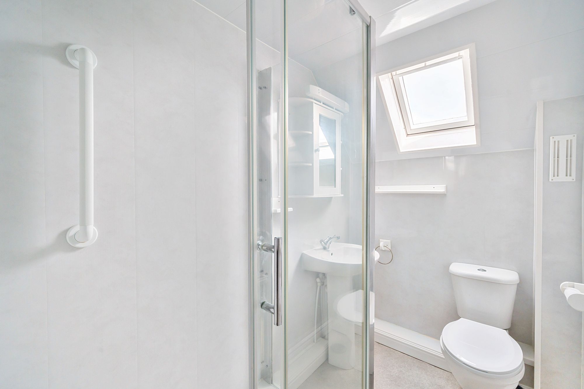 2 bed mid-terraced house for sale in Hawthorn Way, Northway, GL20  - Property Image 8