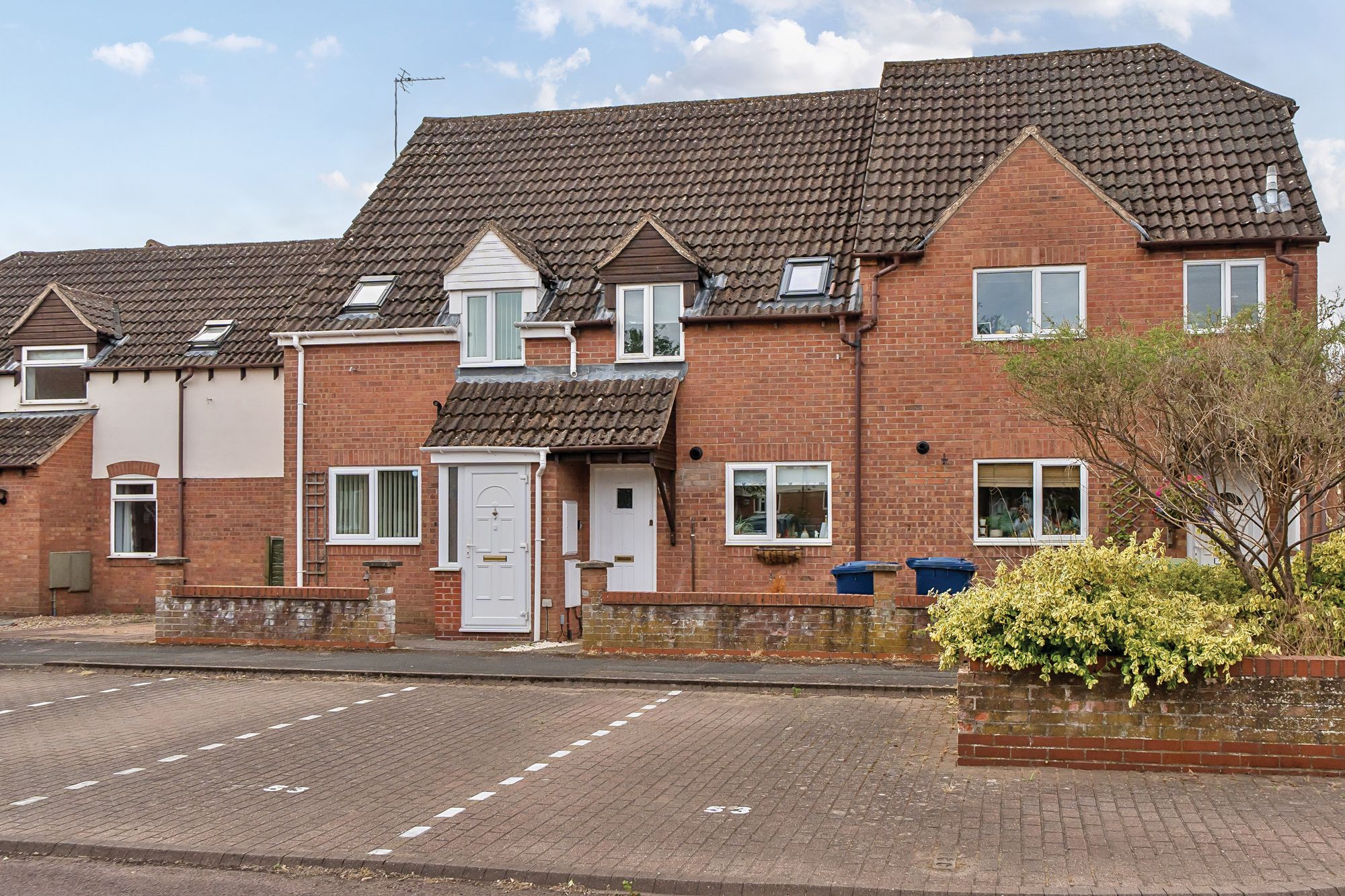 2 bed mid-terraced house for sale in Hawthorn Way, Northway, GL20 9