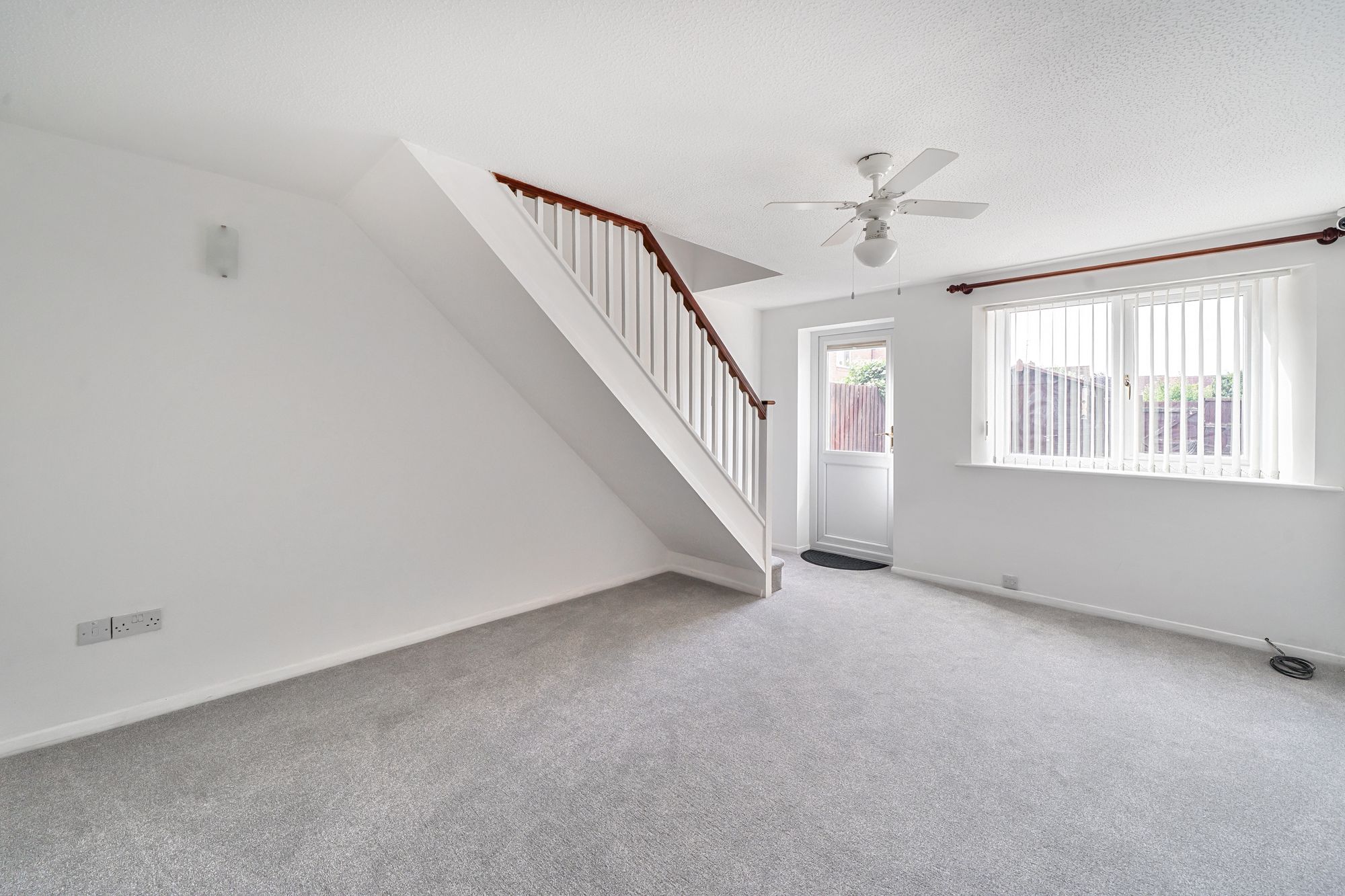 2 bed mid-terraced house for sale in Hawthorn Way, Northway, GL20  - Property Image 3