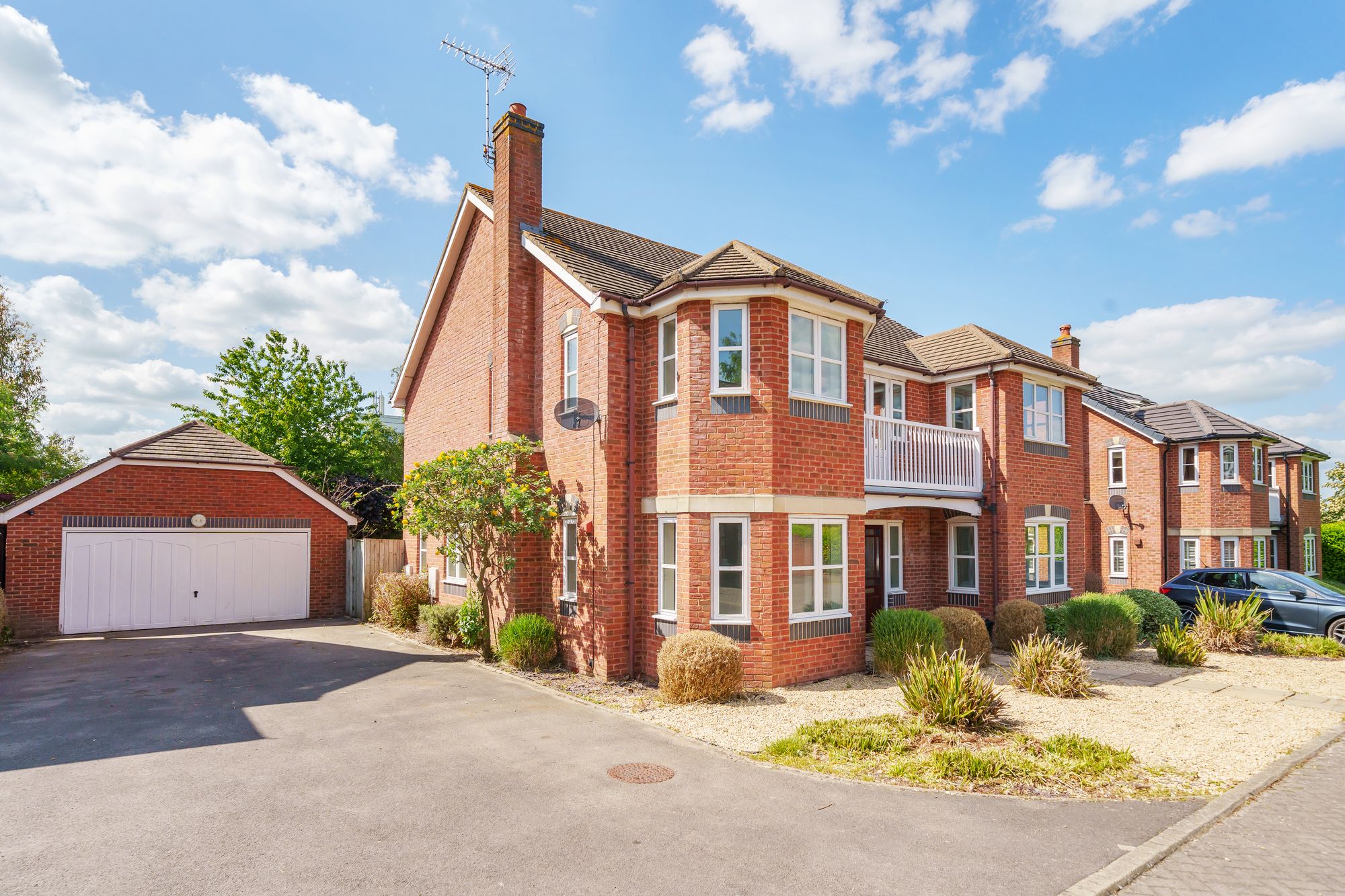 4 bed detached house to rent in Ribston Mews | Off Stroud Road 0