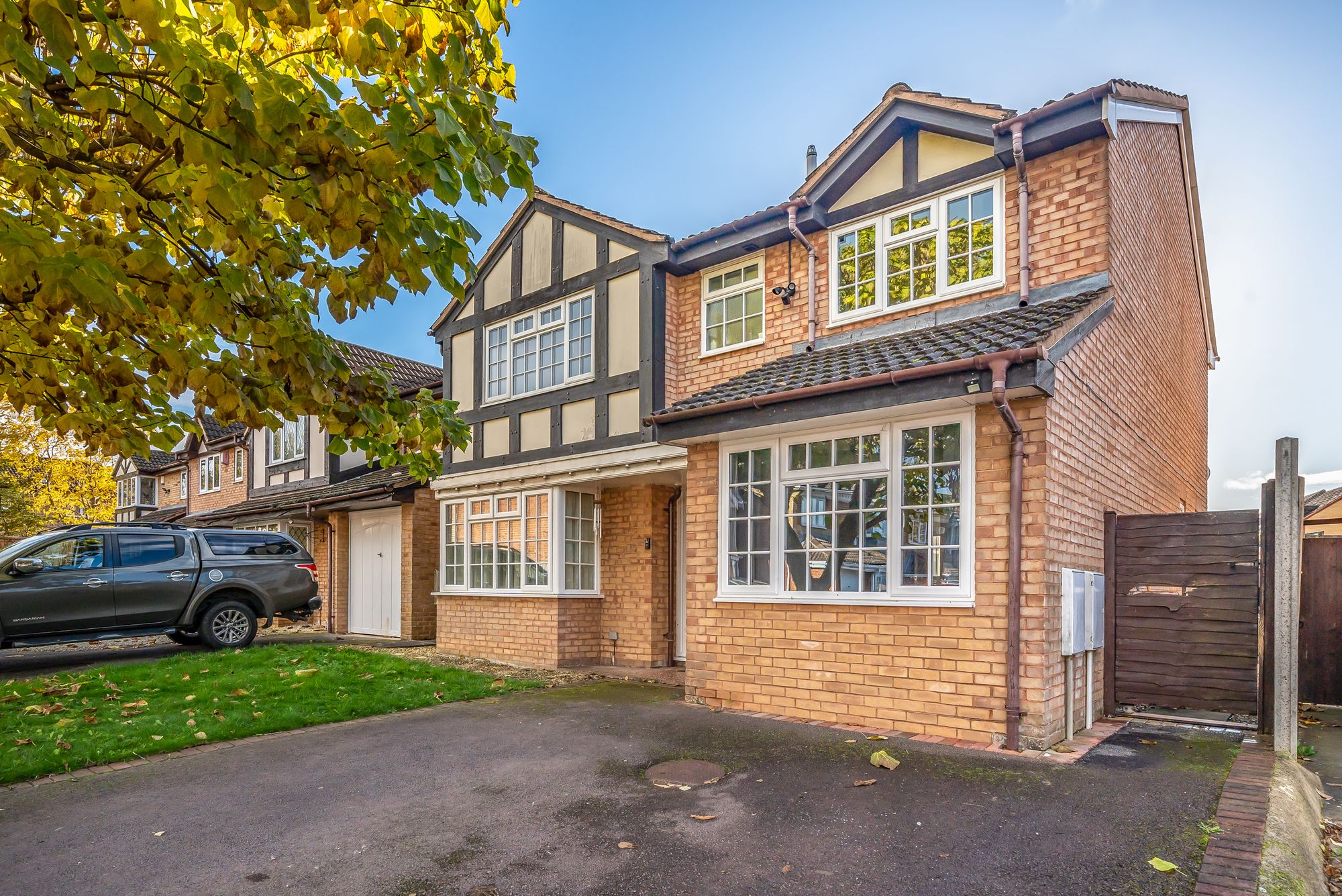 5 bed link detached house for sale in Abbeymead | Gloucester 0