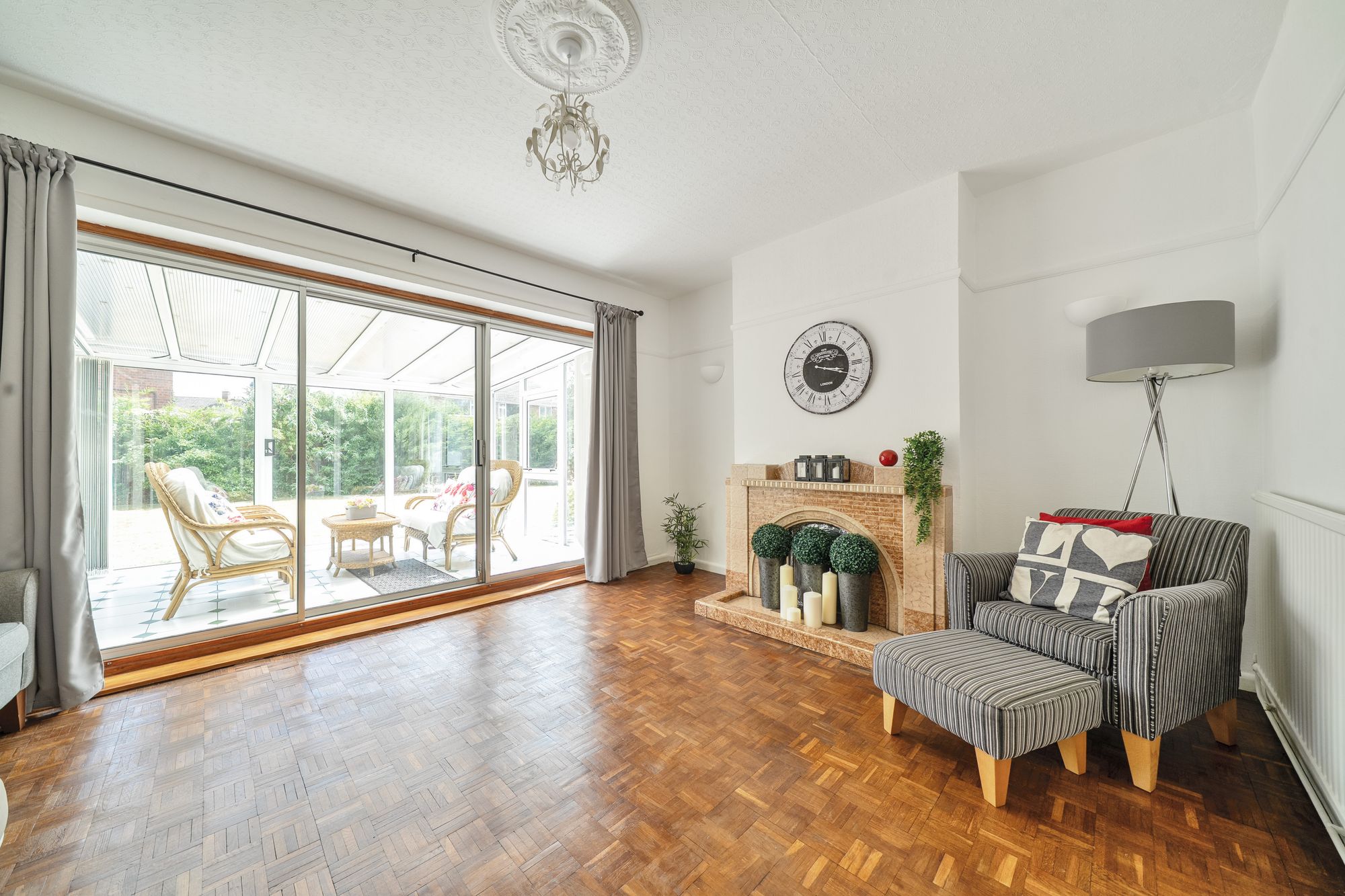 3 bed detached bungalow for sale in The Coppice | Newtown | Tewkesbury  - Property Image 4