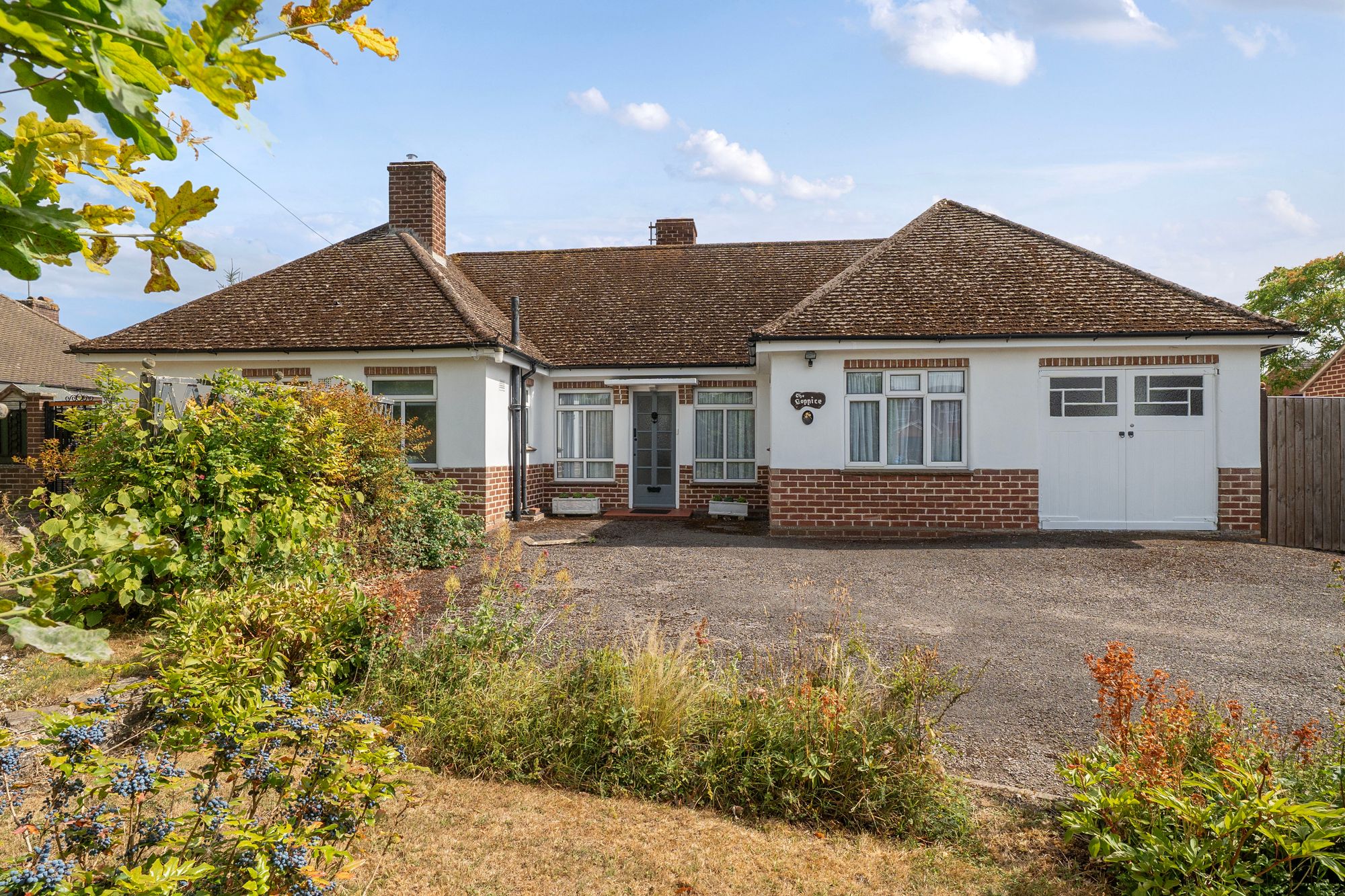 3 bed detached bungalow for sale in The Coppice | Newtown | Tewkesbury 0