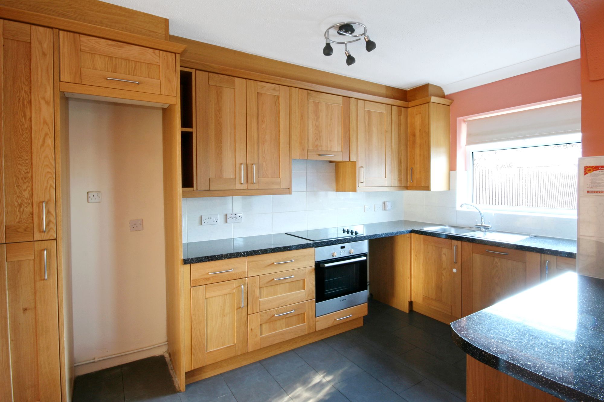 3 bed mid-terraced house to rent in Denmark Road, Gloucester, GL1 1