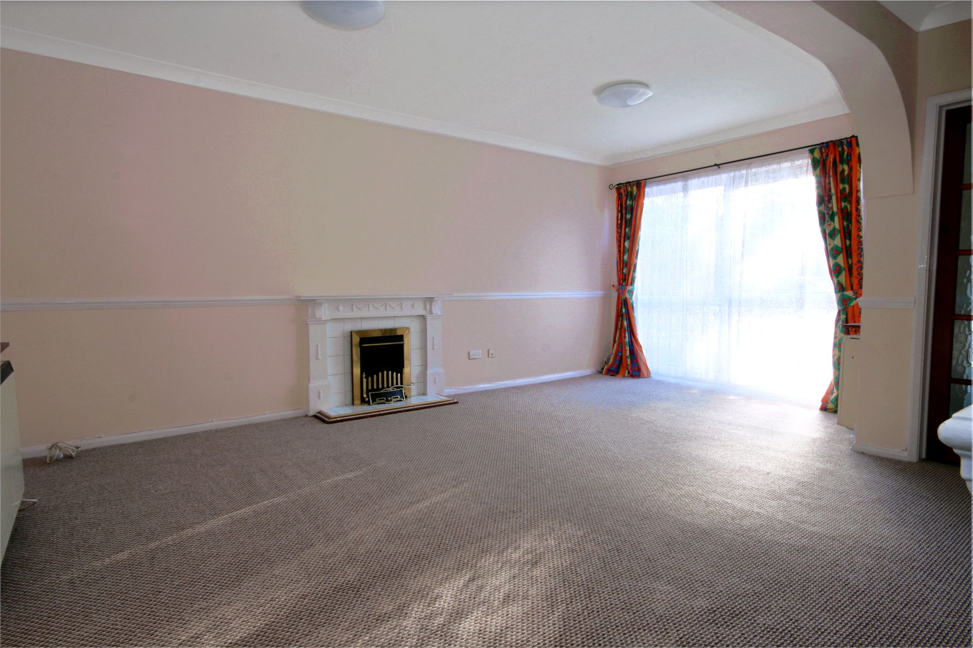 3 bed mid-terraced house to rent in Denmark Road, Gloucester, GL1 4