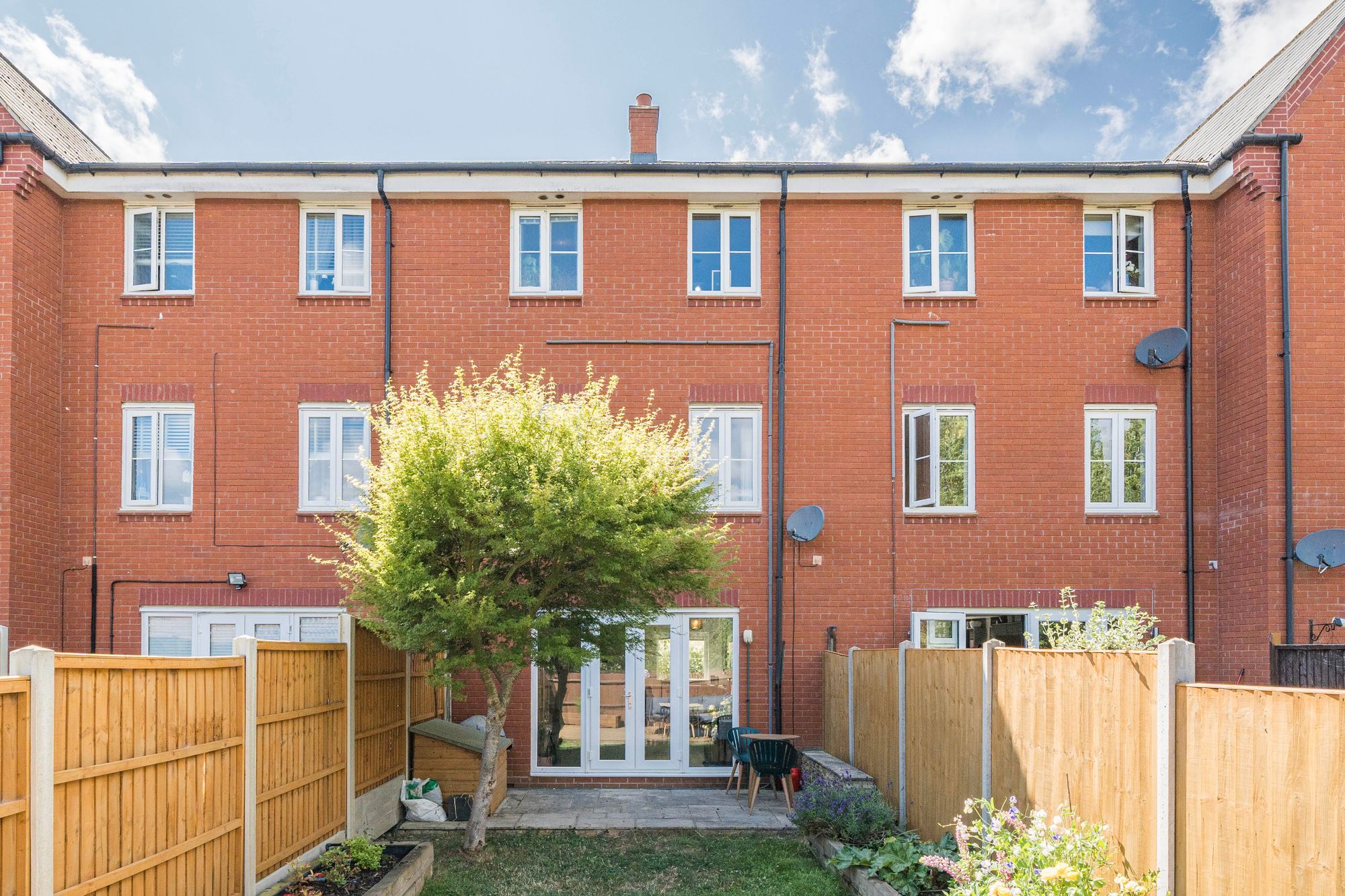 3 bed terraced house for sale in Gainsborough Road, Walton Cardiff, GL20  - Property Image 13
