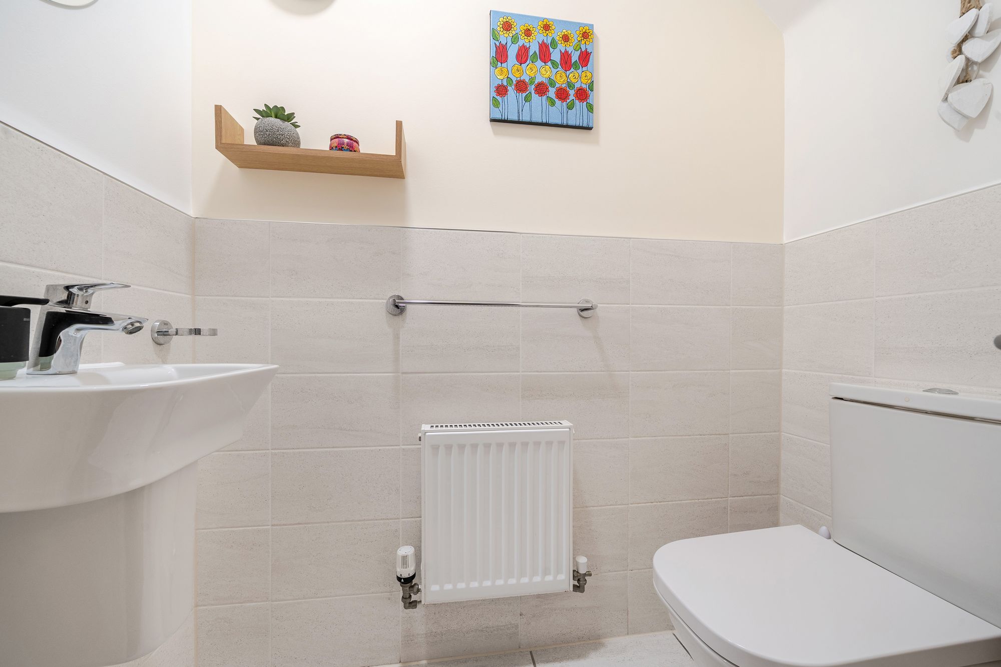 3 bed detached house for sale in Bluebell Road, Walton Cardiff, GL20 8