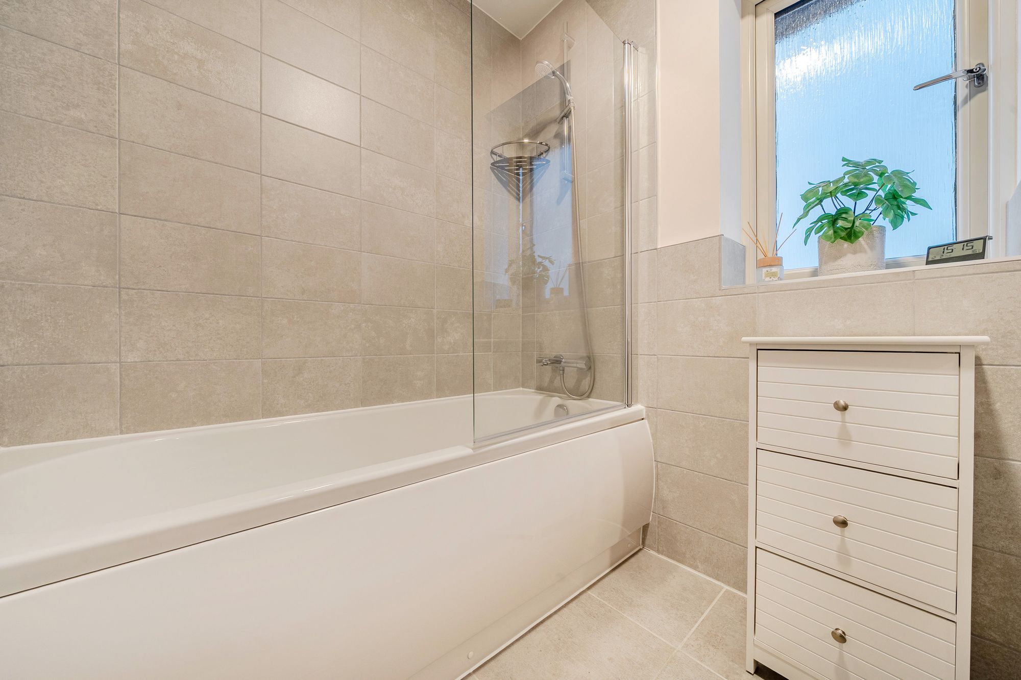 3 bed detached house for sale in Bluebell Road, Walton Cardiff, GL20  - Property Image 16