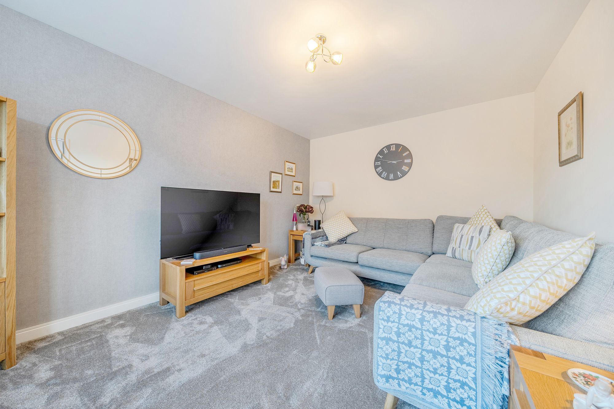 3 bed detached house for sale in Bluebell Road, Walton Cardiff, GL20  - Property Image 5