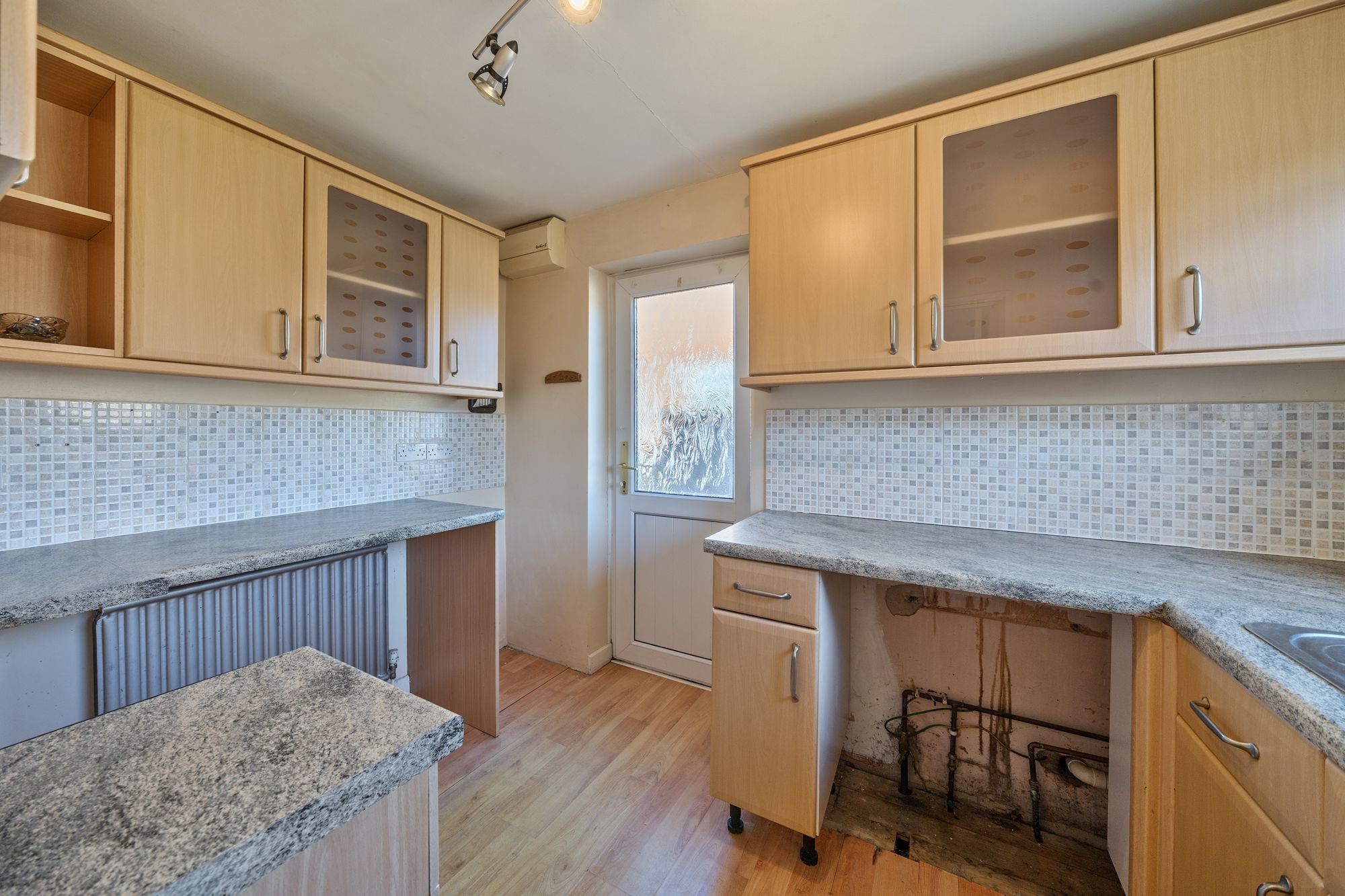 2 bed semi-detached bungalow for sale in Blenheim Drive, Bredon, GL20  - Property Image 9