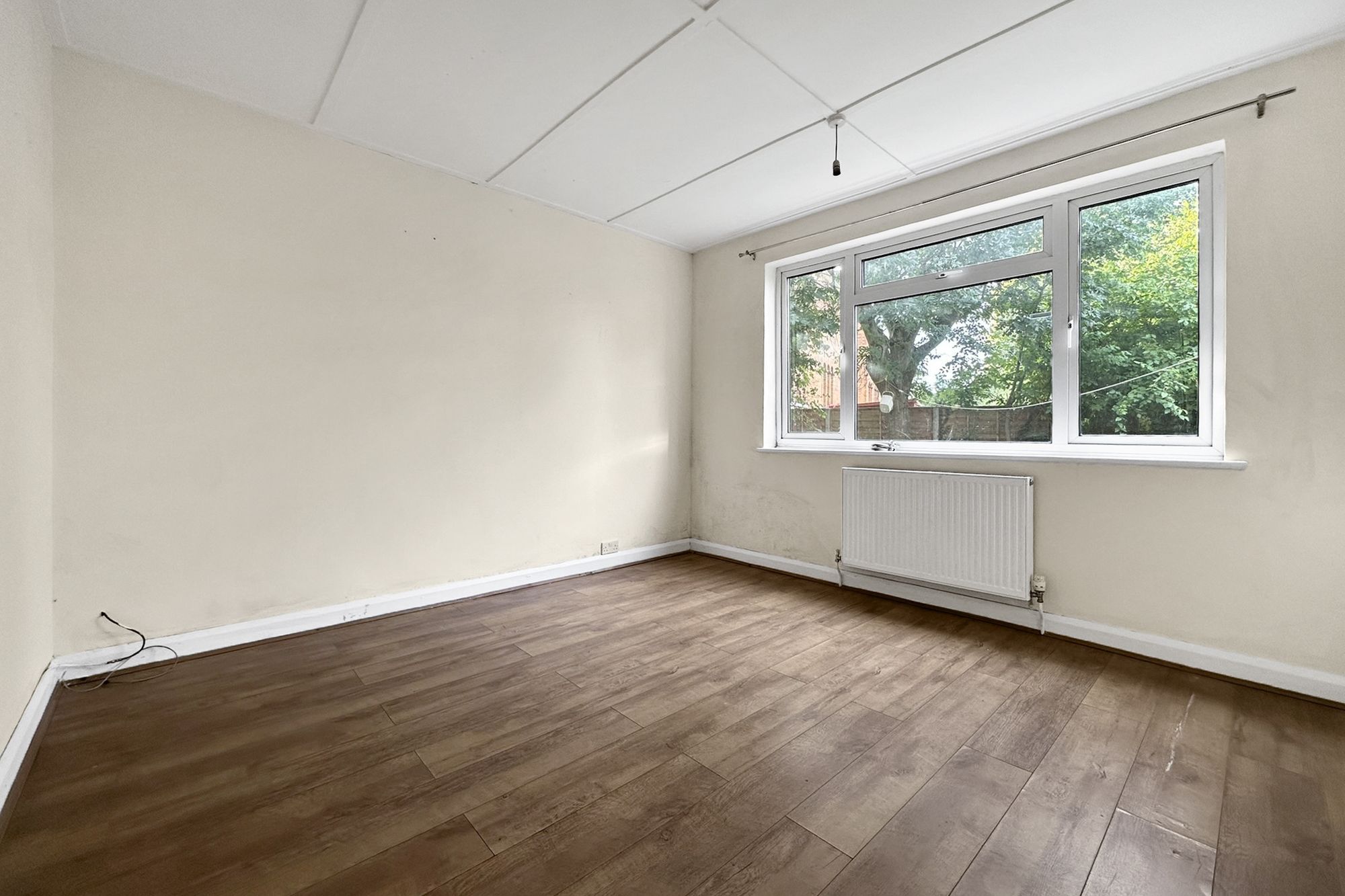 2 bed maisonette for sale in Orchard Close, Longford, GL2  - Property Image 5