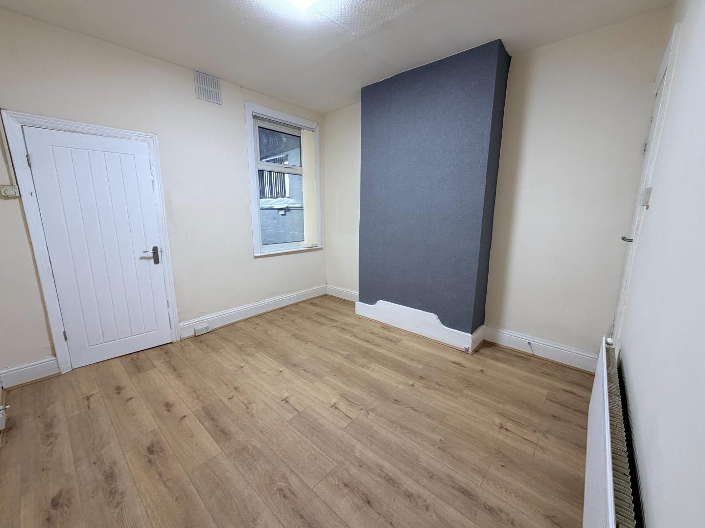 3 bed house to rent in Hollis Road, Coventry 2