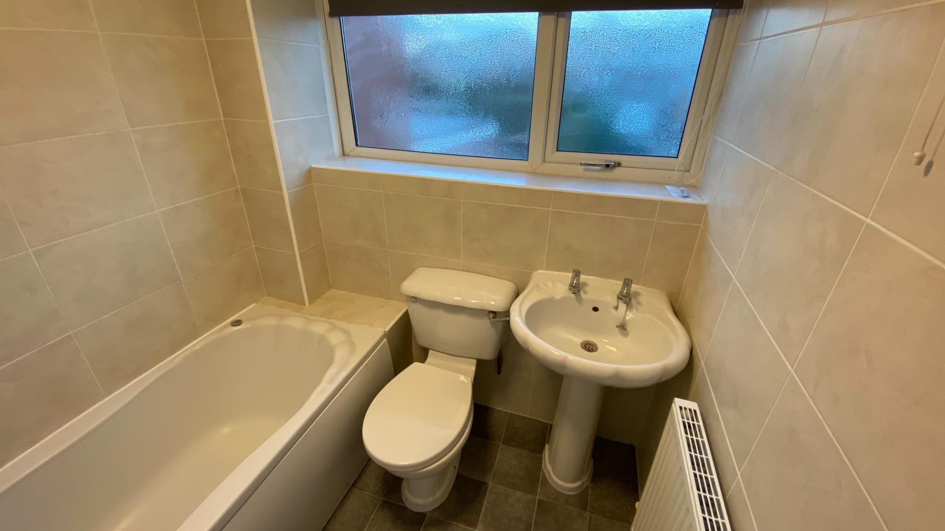 3 bed end of terrace house to rent in Princethorpe Way, Coventry 15