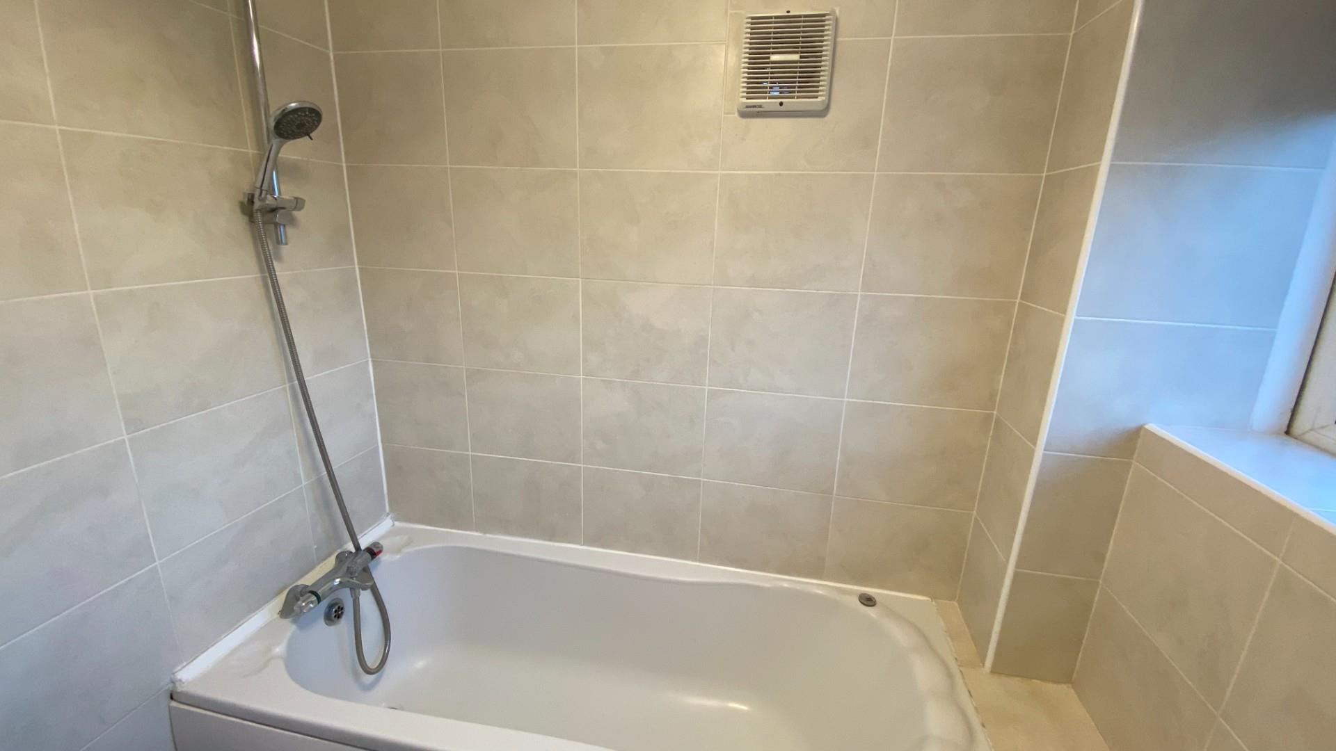 3 bed end of terrace house to rent in Princethorpe Way, Coventry 13