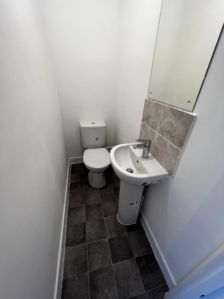 4 bed terraced house to rent in Humber Road, Coventry  - Property Image 9