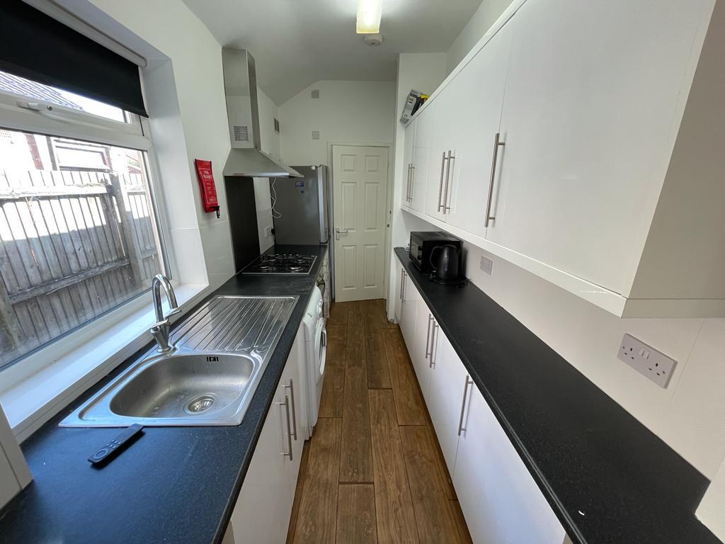 3 bed house to rent in Winchester Street, Coventry 3