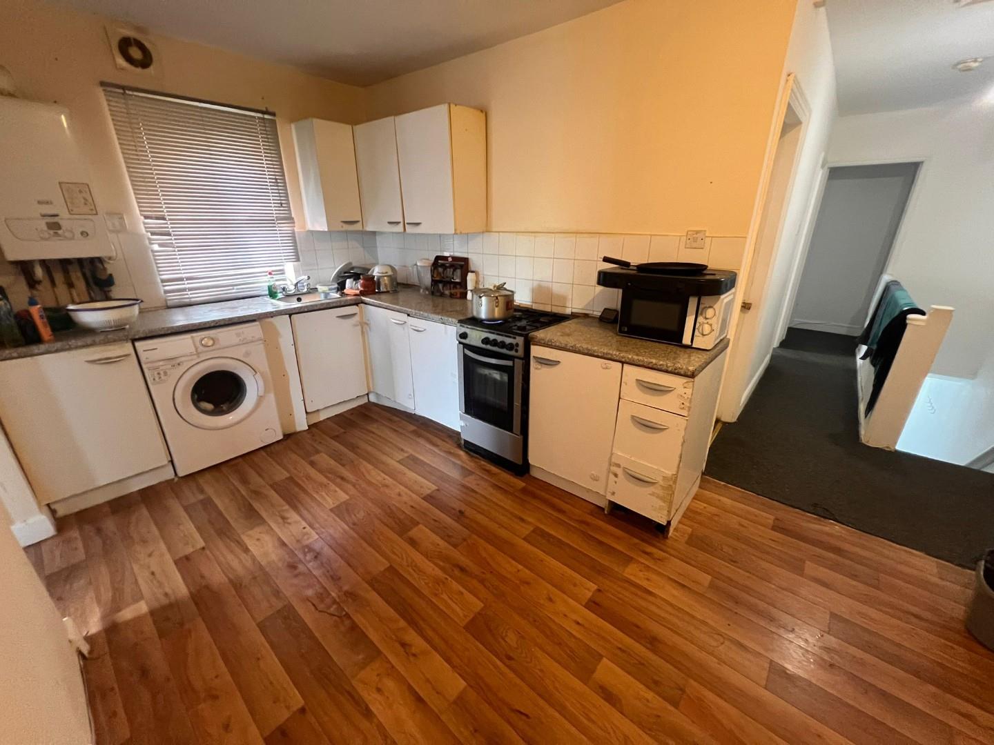 3 bed flat to rent in Coventry Road, Coventry  - Property Image 2