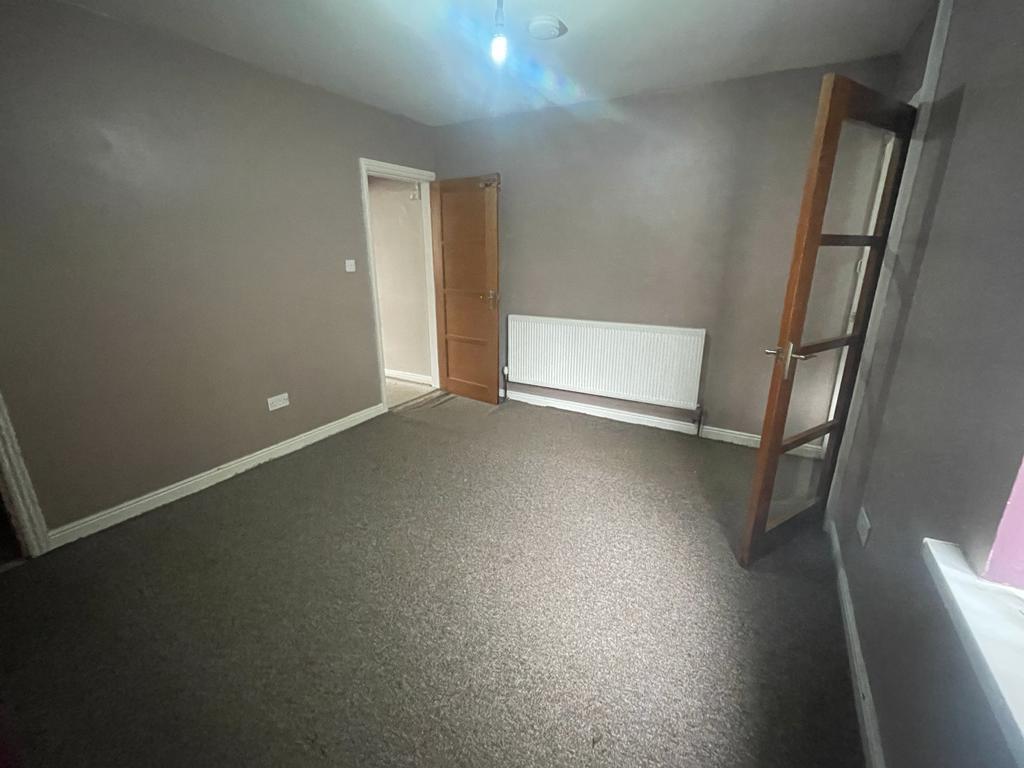 2 bed terraced house to rent in Arbury Avenue, Coventry  - Property Image 3