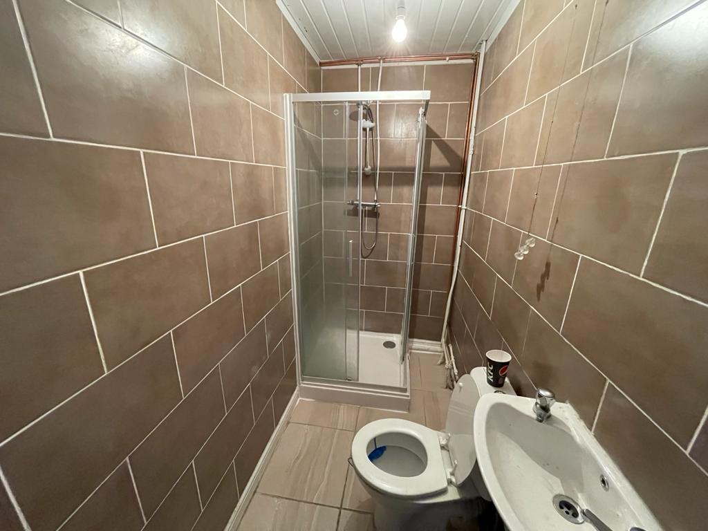 1 bed house share to rent in Holbrook Lane, Coventry  - Property Image 5