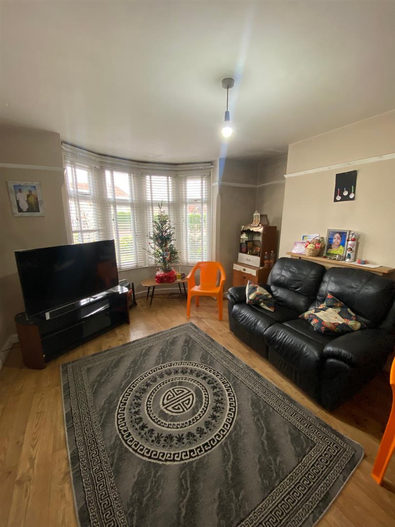 3 bed terraced house for sale in Kenpas Highway, Coventry  - Property Image 4