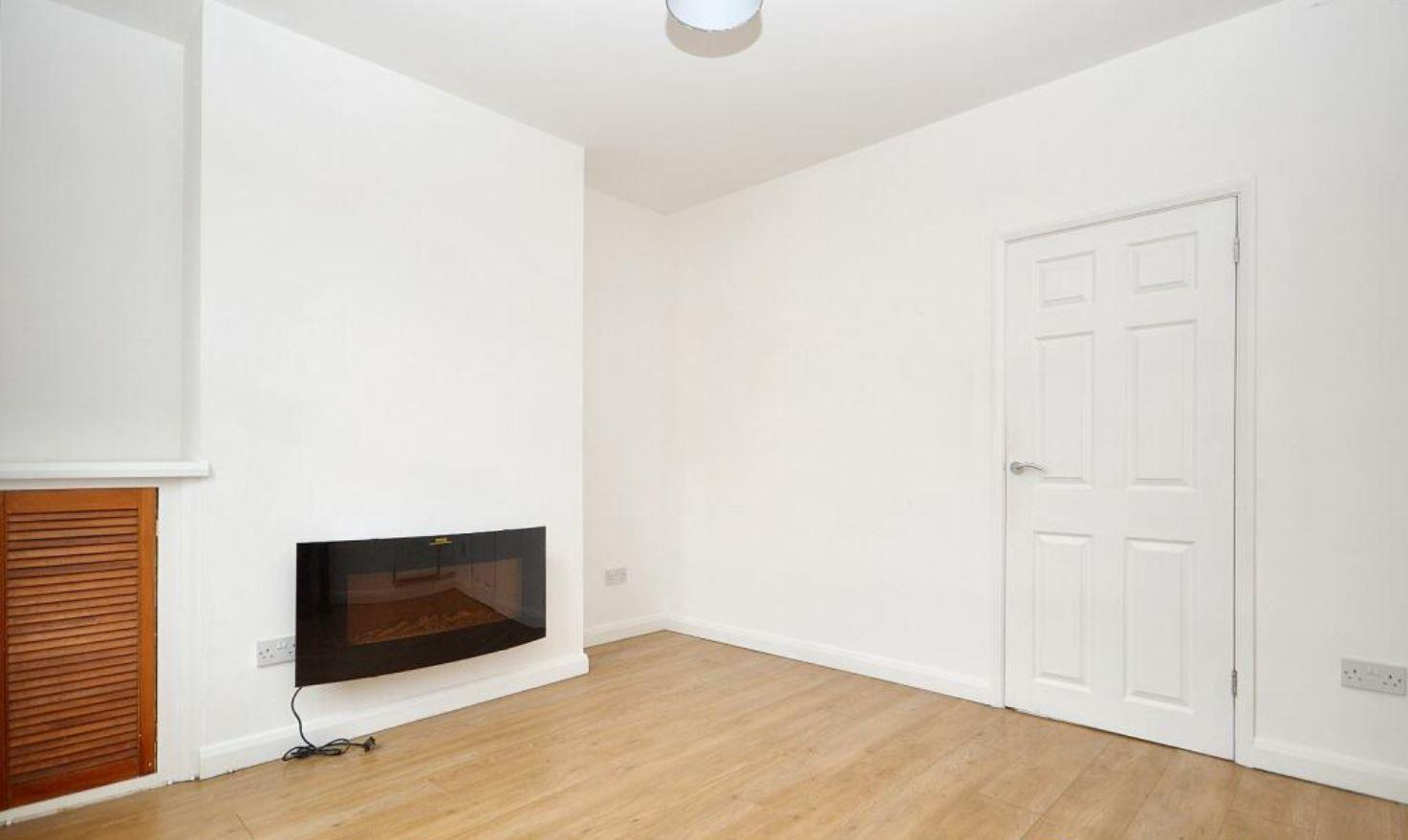 2 bed terraced house to rent in Caludon Road, Coventry  - Property Image 3