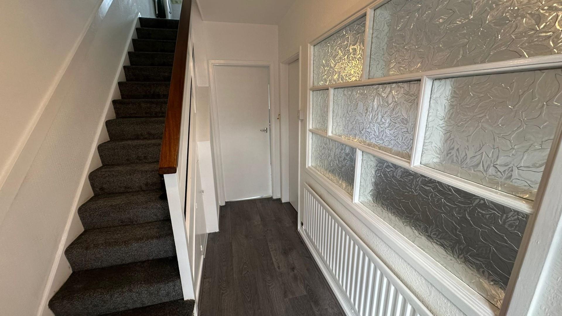 3 bed semi-detached house to rent in Mayflower Drive, Coventry 1