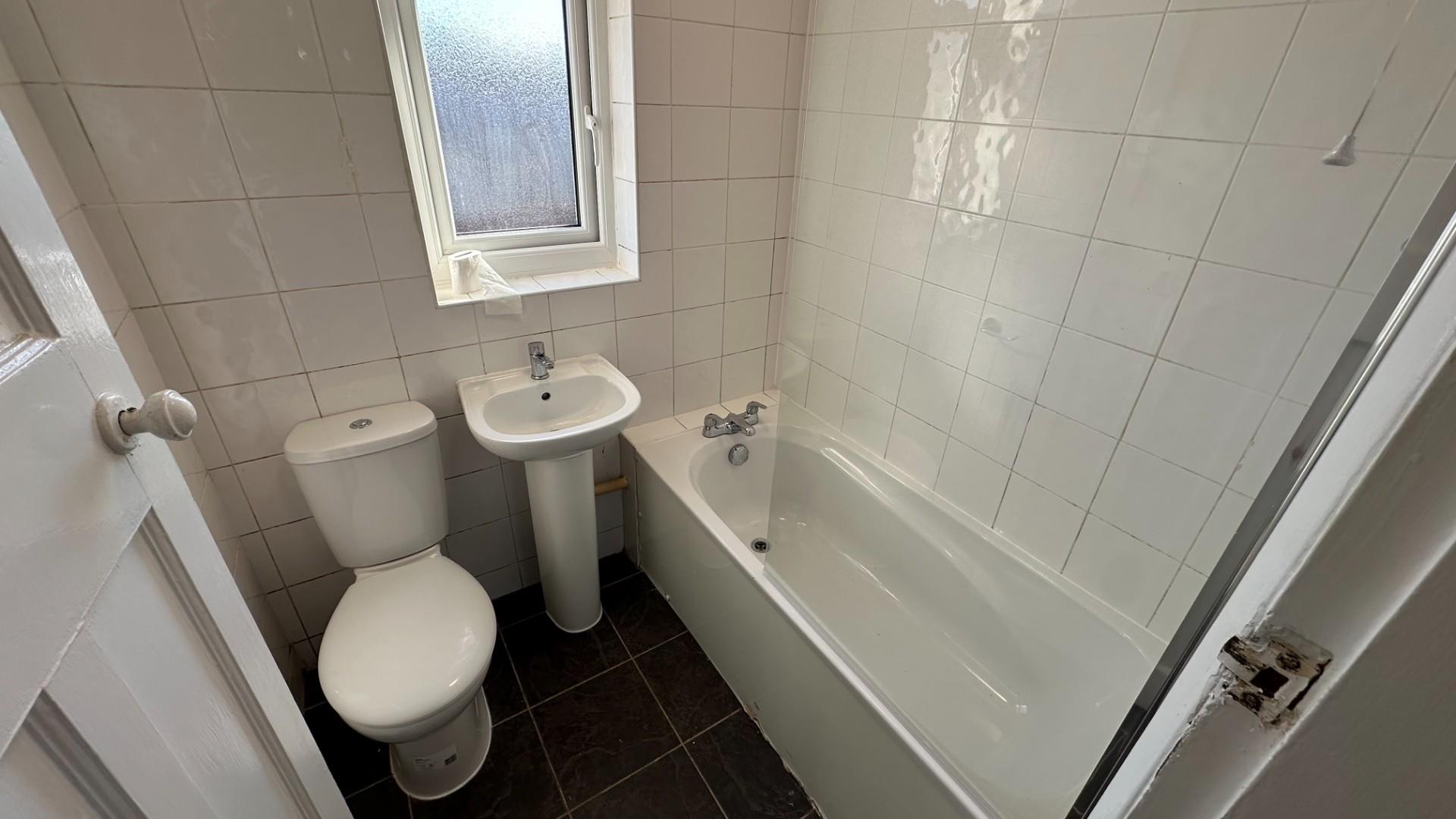 3 bed terraced house to rent in Catesby Road, Coventry  - Property Image 8