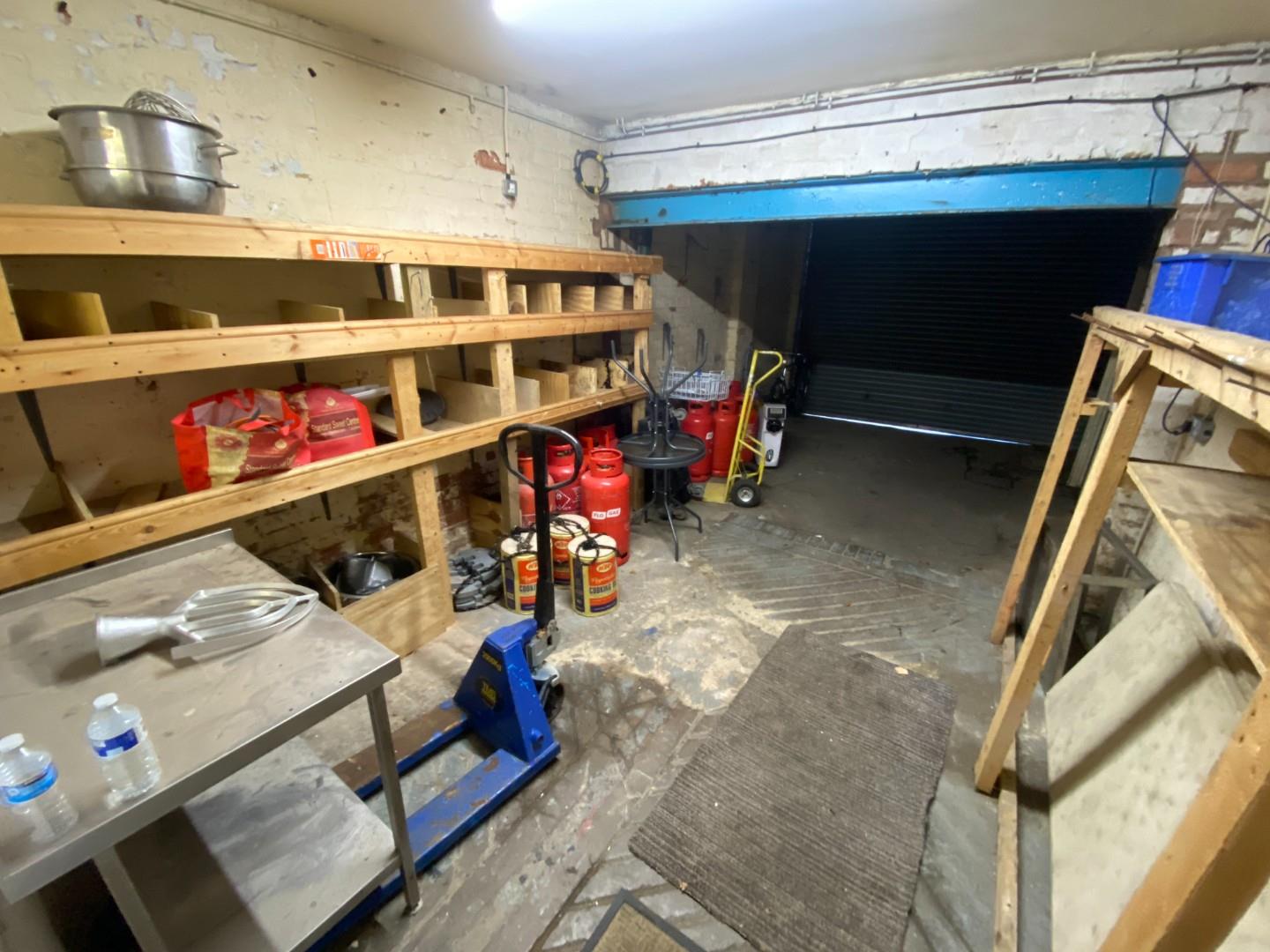 Commercial property to rent in St. Lawrences Road, Coventry  - Property Image 8