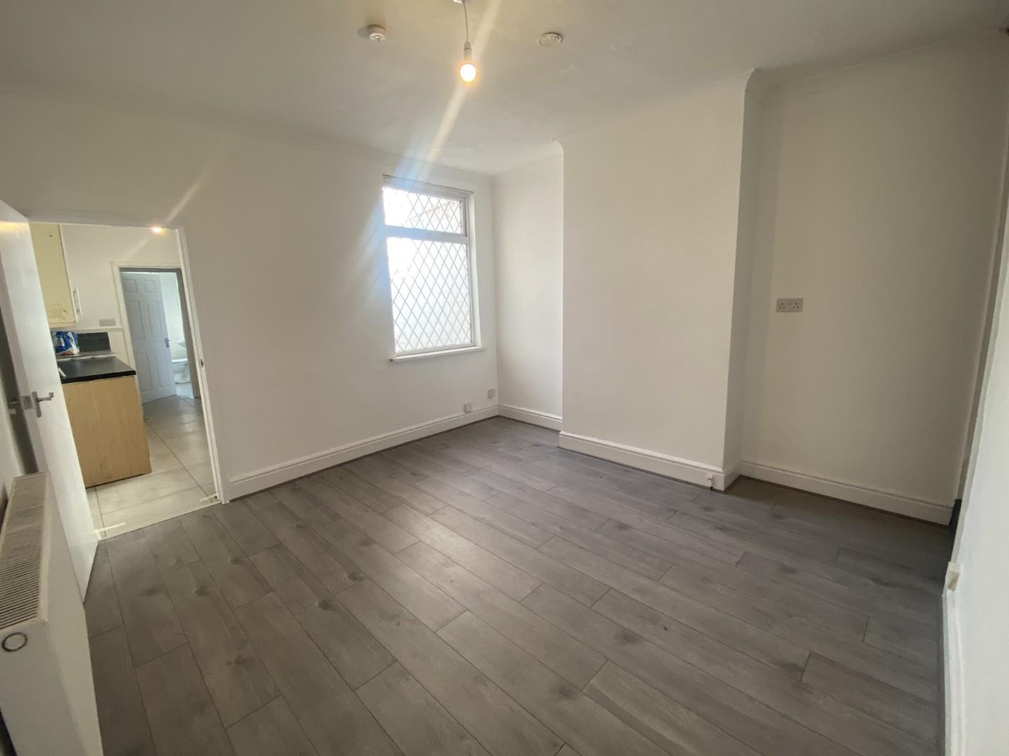 3 bed terraced house to rent in Park Street, Coventry  - Property Image 3
