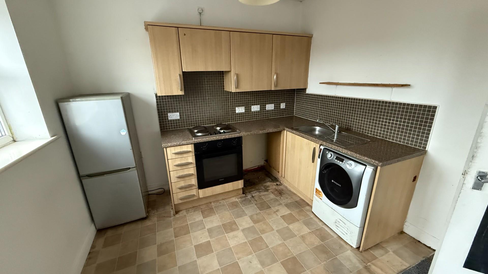 2 bed flat for sale in Brickhouse Lane South, Tipton  - Property Image 2