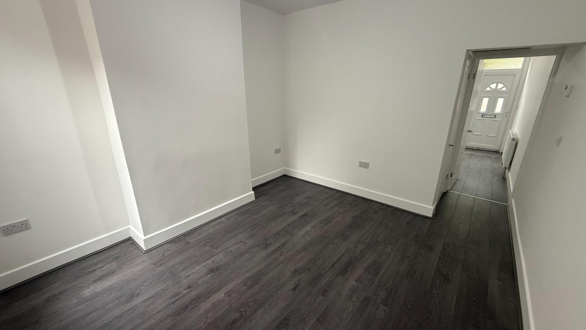 2 bed terraced house to rent in Lockhurst Lane, Coventry 4