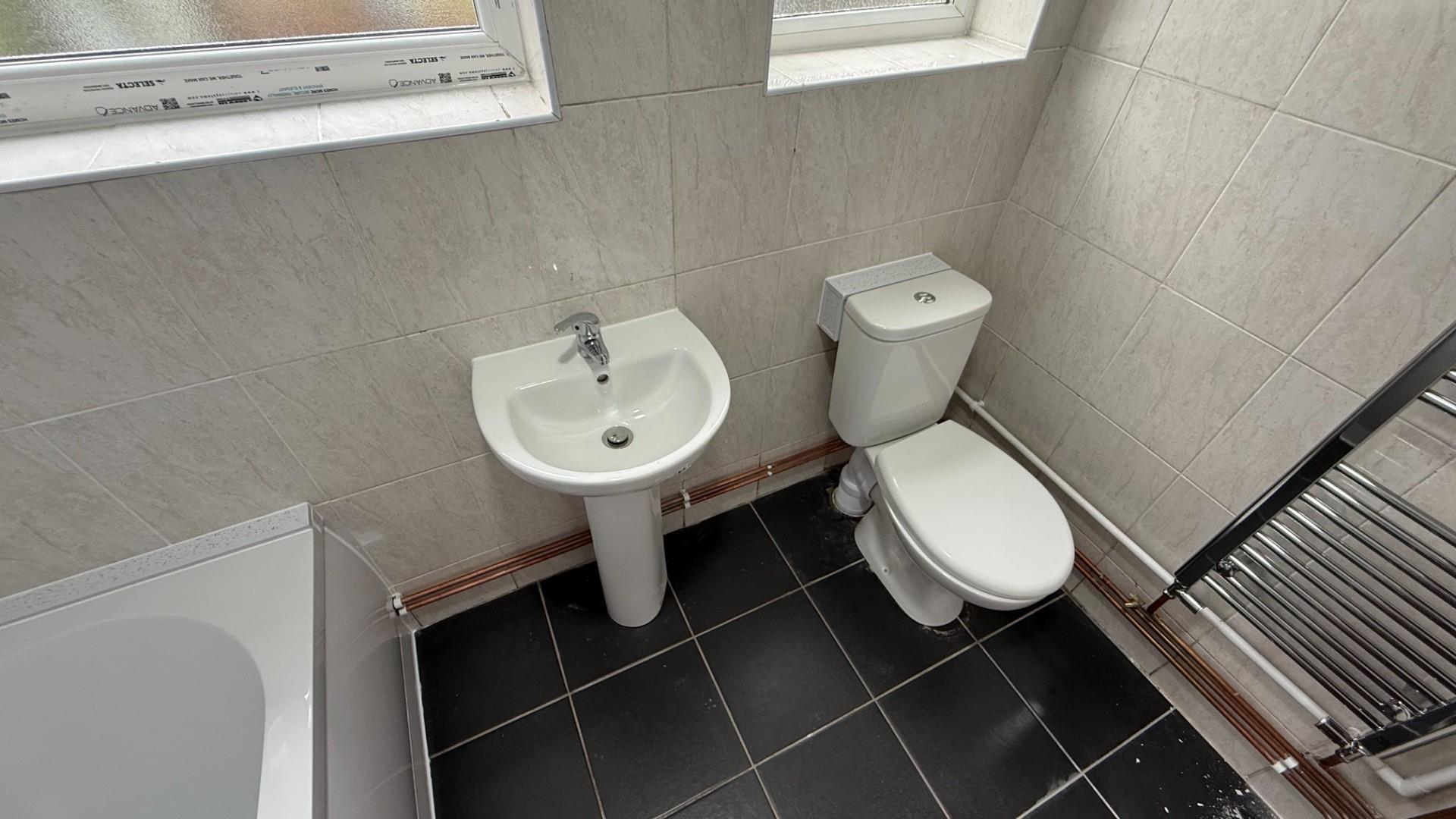 2 bed terraced house to rent in Lockhurst Lane, Coventry 6