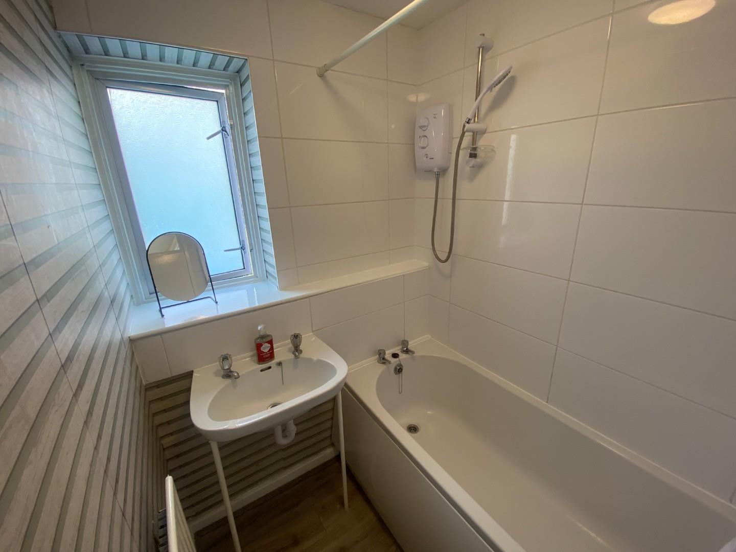 3 bed house to rent in Keenan Drive, Coventry 8