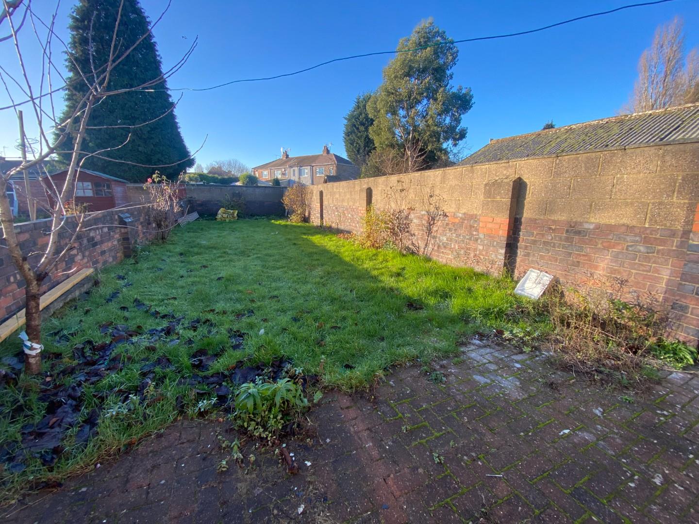 3 bed semi-detached house to rent in Holbrook Lane, Coventry 9