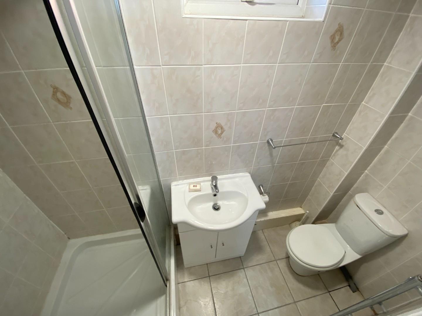 3 bed semi-detached house to rent in Holbrook Lane, Coventry  - Property Image 9