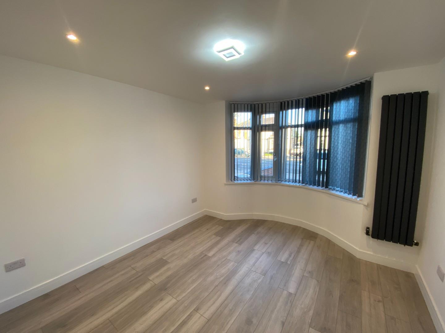 3 bed semi-detached house to rent in Holbrook Lane, Coventry 1