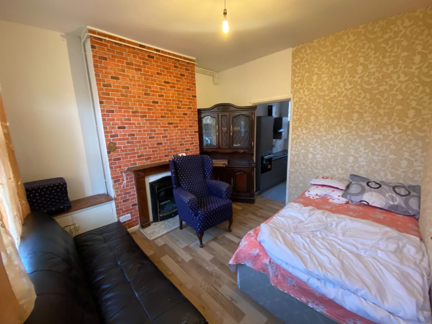 2 bed terraced house to rent in Aldbourne Road, Coventry 1